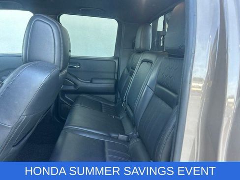 Used 2022 Nissan Frontier PRO-4X w/ Pro-4X Premium Package AWD/4WD image 8