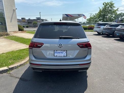 Used 2020 Volkswagen Tiguan SE R-Line AWD/4WD image 5