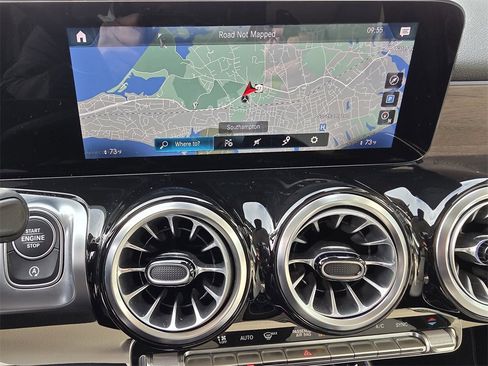 Certified 2022 Mercedes-Benz GLB 250 4MATIC image 23