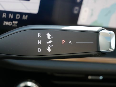 New 2026 Buick Envision Avenir image 9