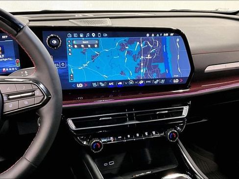 Used 2026 Chevrolet Traverse RS AWD/4WD image 7