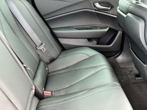 Used 2023 Acura TLX FWD image 11