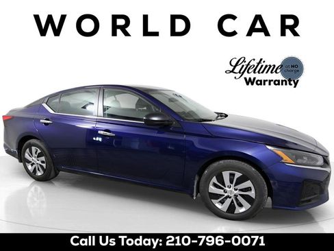 Certified 2024 Nissan Altima 2.5 S FWD image 13