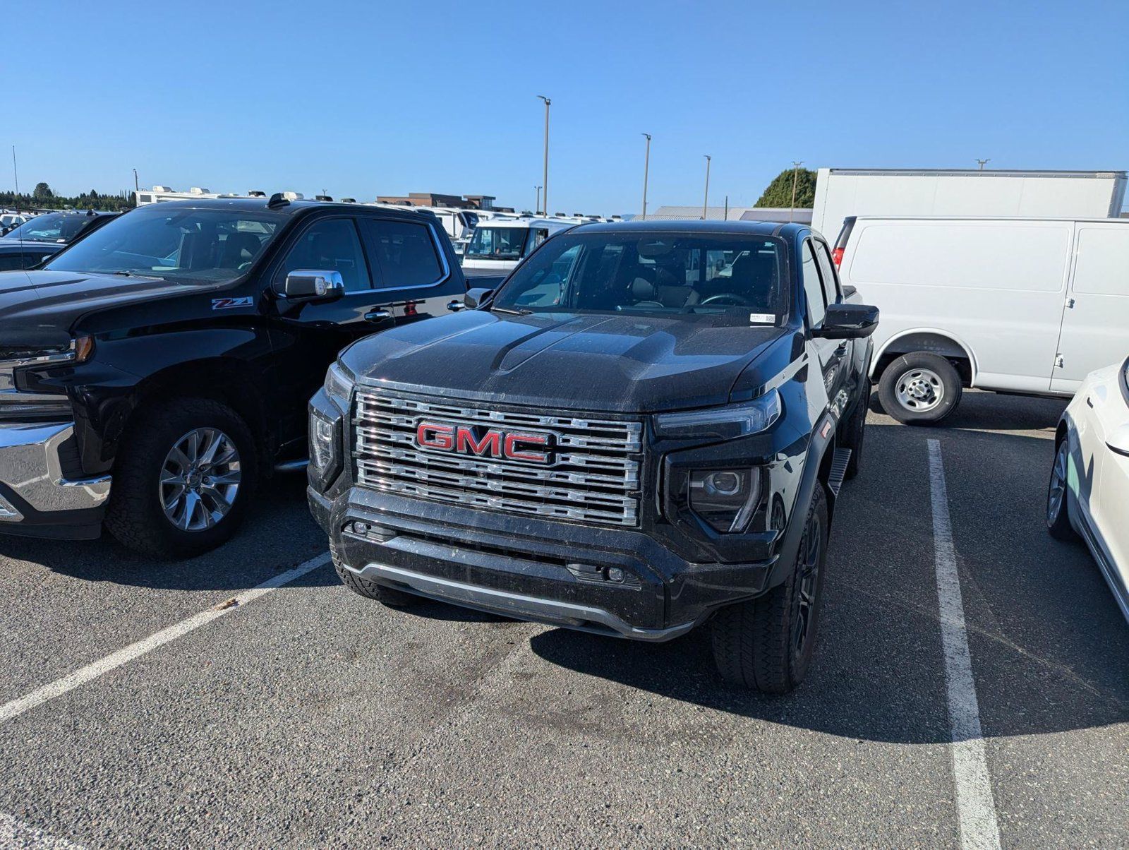 Used 2024 GMC Canyon Denali w/ LPO, Denali Black Edition AWD/4WD image 1