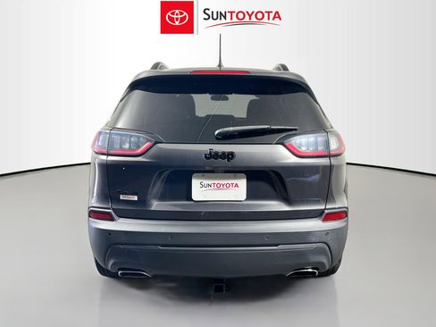 Used 2020 Jeep Cherokee Latitude Plus image 5