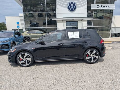 Used 2018 Volkswagen GTI SE FWD image 3