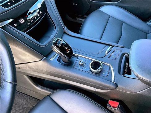 Used 2024 Cadillac XT5 Premium Luxury image 15