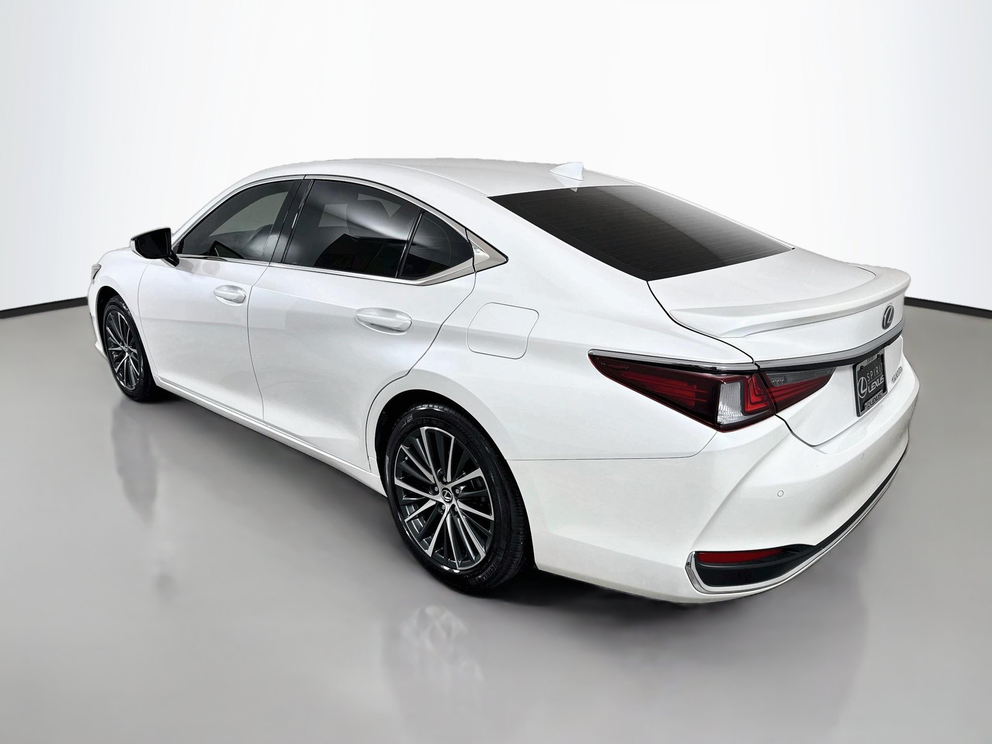 Certified 2025 Lexus ES 300h w/ Premium Package FWD image 5