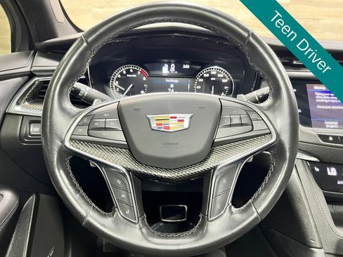 Used 2020 Cadillac XT5 Sportv AWD/4WD image 16