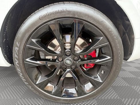 Used 2020 Land Rover Range Rover Sport HST AWD/4WD image 29