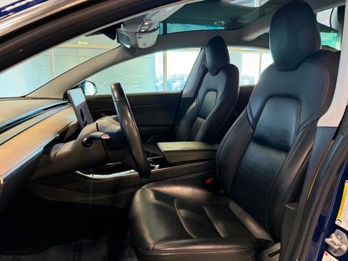 Used 2018 Tesla Model 3 Long Range image 19