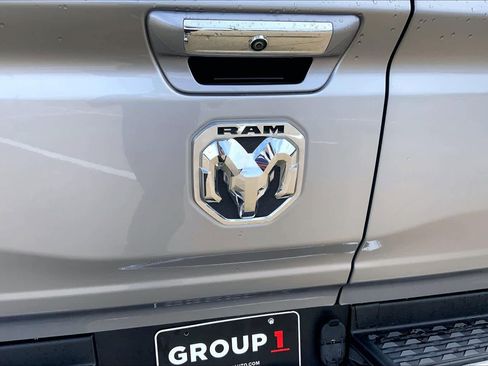 Used 2022 RAM 1500 Limited AWD/4WD image 10