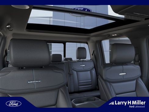 New 2026 Ford F450 Platinum w/ FX4 Off-Road Package AWD/4WD image 22