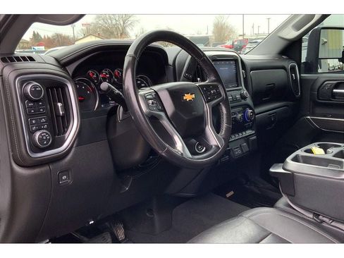 Used 2022 Chevrolet Silverado 3500 LTZ w/ Gooseneck/5TH Wheel Package image 15