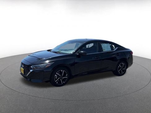 Used 2025 Nissan Sentra SV FWD image 8