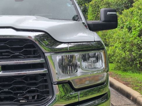 Used 2024 RAM 3500 Tradesman w/ Chrome Appearance Group AWD/4WD image 12