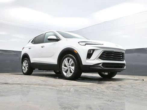 Used 2025 Buick Encore GX Preferred image 44