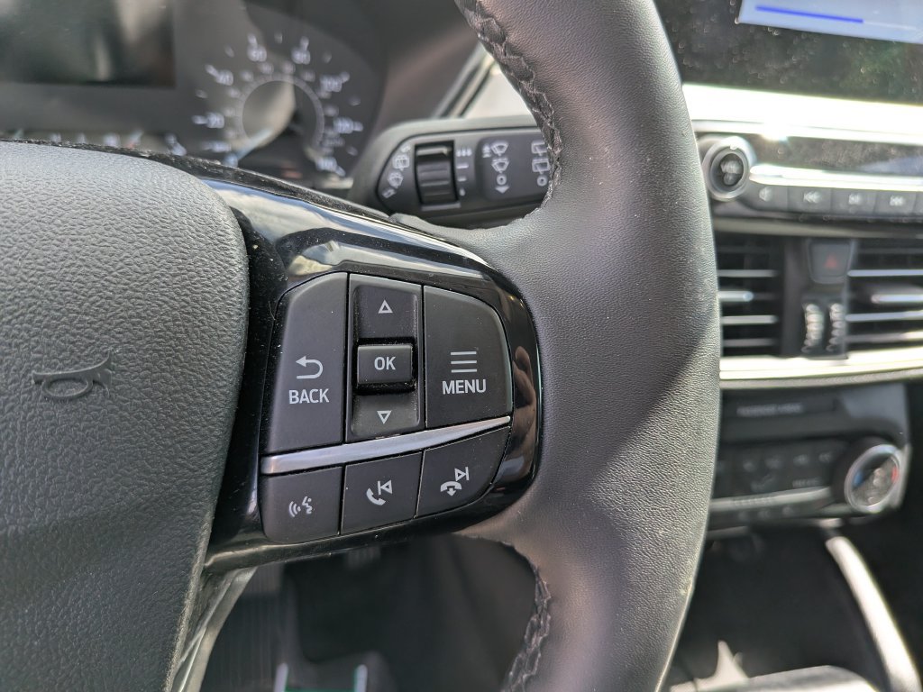 Certified 2022 Ford Escape SE w/ SE Sport Appearance Package FWD image 33