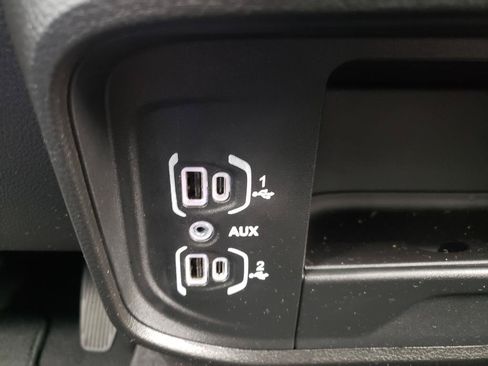 Used 2026 RAM 2500 Big Horn AWD/4WD image 18