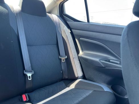 Used 2025 Nissan Versa SV FWD image 35