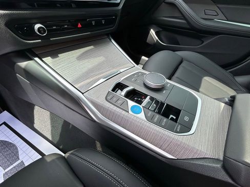 Used 2025 BMW i4 eDrive40 w/ Premium Package RWD image 30