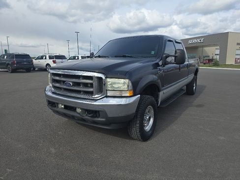 Used 2002 Ford F350 4x4 Crew Cab Super Duty image 1