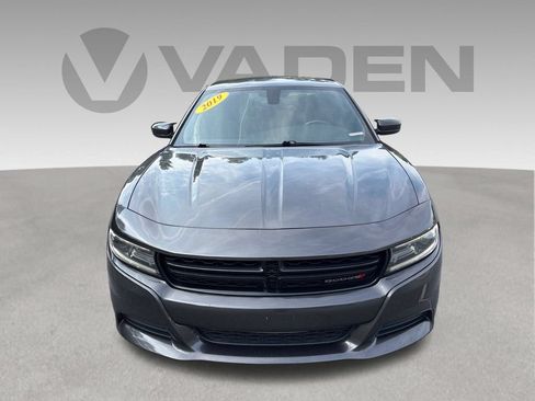 Used 2019 Dodge Charger SXT w/ Leather Interior Group RWD image 2