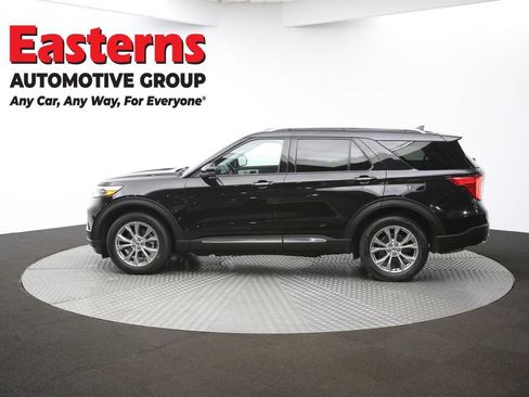 Used 2022 Ford Explorer Limited w/ Equipment Group 301A AWD/4WD image 60