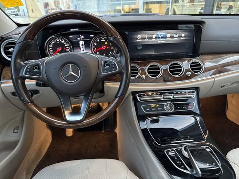 Used 2017 Mercedes-Benz E 300 image 18