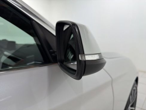 Used 2018 BMW 230i xDrive Convertible image 26