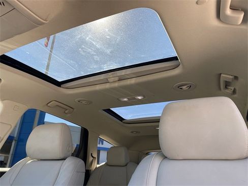 Used 2023 Buick Enclave Essence w/ Experience Buick Package image 11