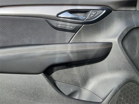 Used 2025 Buick Envision Sport Touring image 9