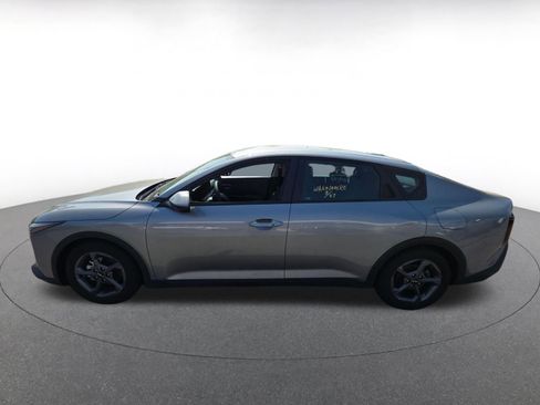 Used 2025 Kia K4 LXS image 4