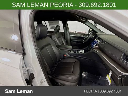 New 2025 Jeep Grand Cherokee L Limited w/ Black Appearance Package image 29