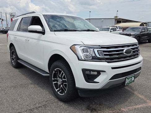 Used 2021 Ford Expedition XLT RWD image 16