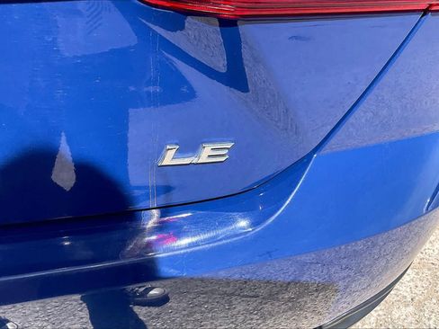 Used 2025 Toyota Camry LE image 10