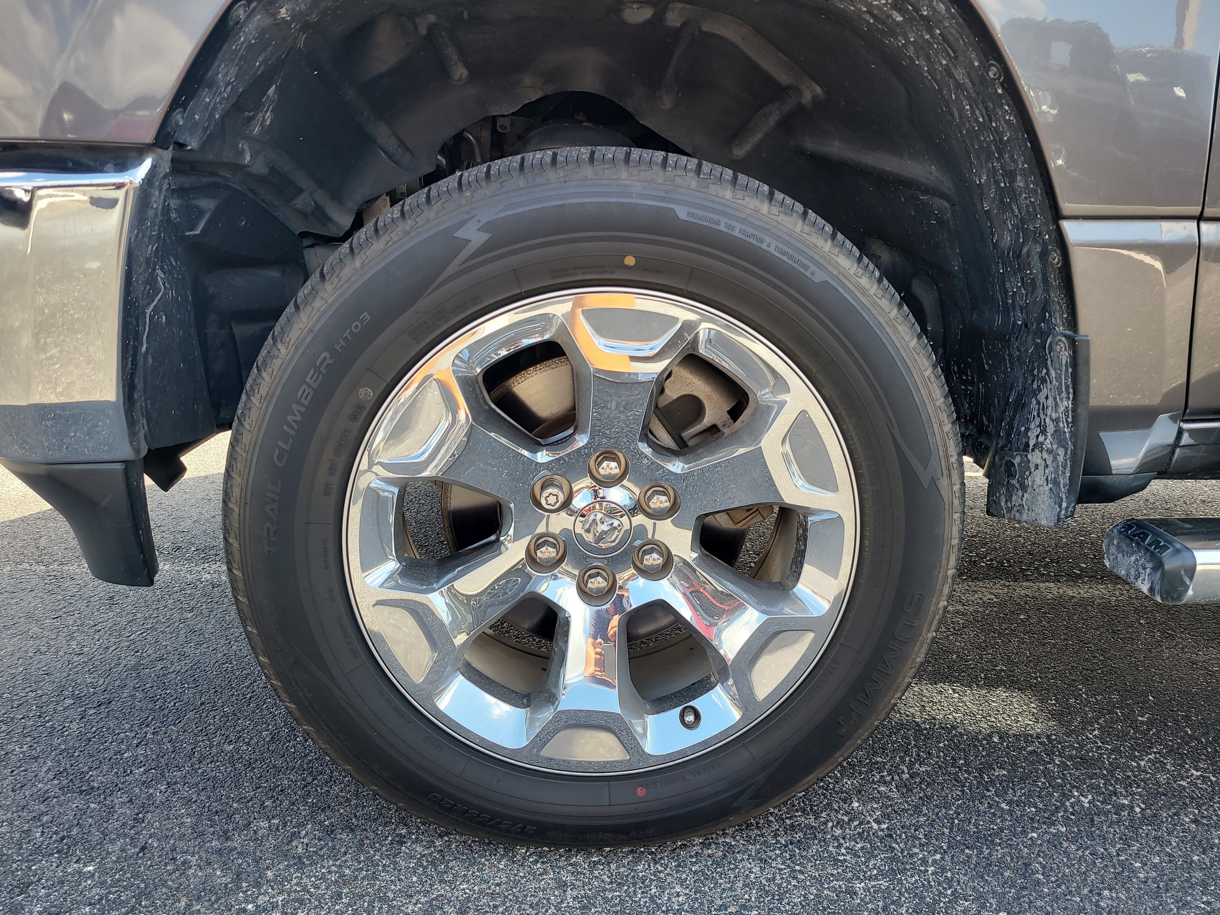 Used 2023 RAM 1500 Big Horn AWD/4WD image 10