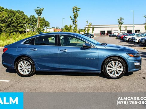 Used 2025 Chevrolet Malibu LT FWD image 8