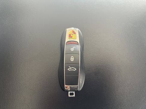 Certified 2017 Porsche 911 Carrera RWD image 25