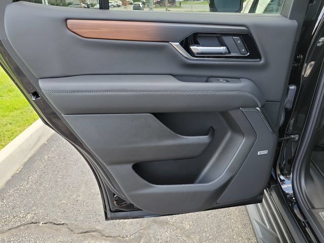 New 2026 GMC Yukon Denali AWD/4WD image 14