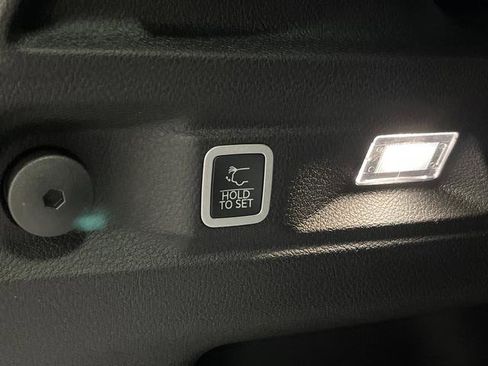 New 2025 Jeep Grand Cherokee L Limited w/ Trailer Tow Package image 15