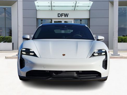 Used 2023 Porsche Taycan GTS image 2