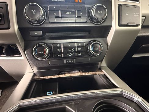 Used 2018 Ford F250 Lariat w/ Chrome Package AWD/4WD image 15