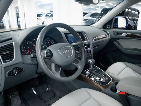 Used 2017 Audi Q5 2.0T Premium Plus w/ Technology Package image 19