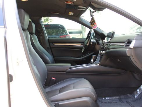 Used 2019 Honda Accord Sport image 29