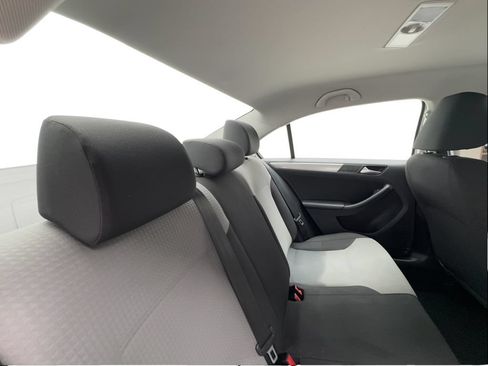 Used 2018 Volkswagen Jetta S FWD image 27