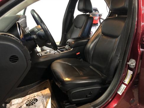 Used 2017 Chrysler 300 Limited image 16