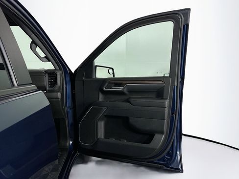 Used 2023 Chevrolet Silverado 1500 LT image 30