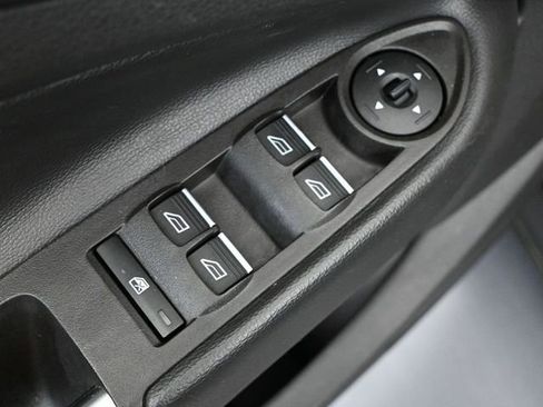 Used 2017 Ford Escape Titanium image 19