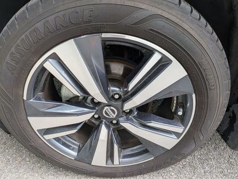 Used 2021 Nissan Rogue SL FWD image 24